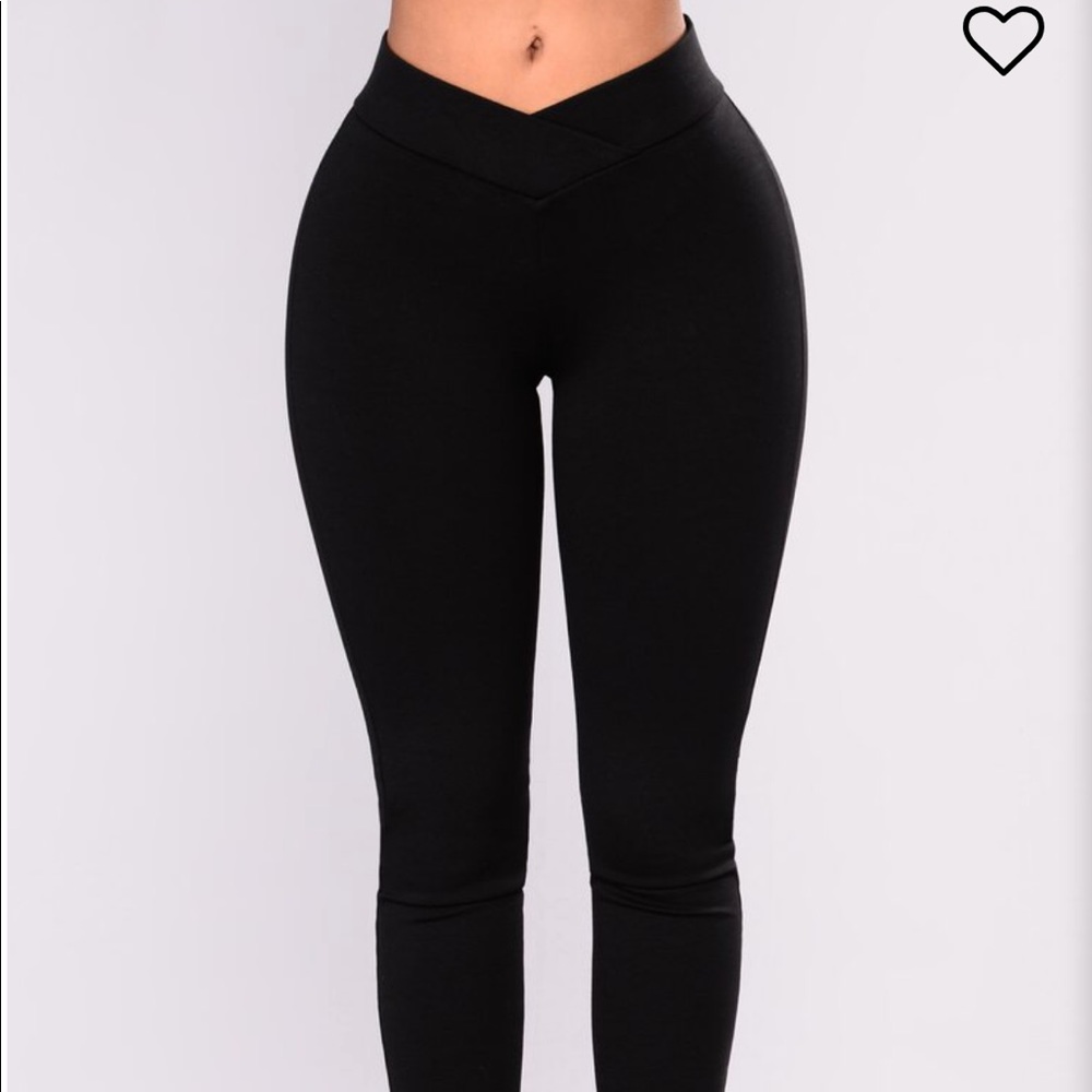 Black pants / Leggings